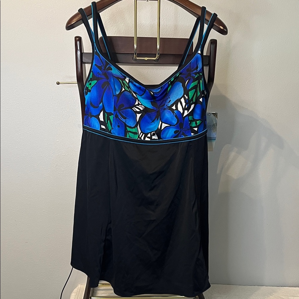 Studio Works One Piece Swimsuit Swim Dress Black Floral Woman Sz 22W NWT